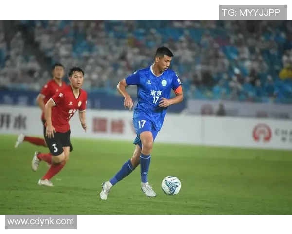 南京足球队近期状态分析与表现评估全面解读 南京足球队近期状态分析与表现评估全面解读