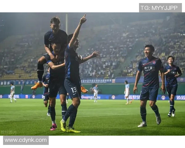 重庆足球队耐力表现数据分析揭示球队竞技状态与训练效果的关系 重庆足球队耐力表现数据分析揭示球队竞技状态与训练效果的关系