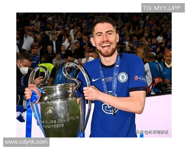 切尔西与阿森纳决赛对决谁将捧起荣耀奖杯的传奇之战 切尔西与阿森纳决赛对决谁将捧起荣耀奖杯的传奇之战