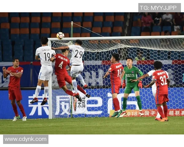 斯威与富力精彩对决录像回放全程回顾与精彩瞬间分析