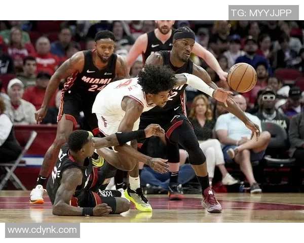 2018年热火与火箭精彩对决全场录像回顾与分析