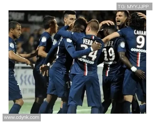 巴黎日耳曼与拿玻里激战在即谁能在欧冠赛场上笑到最后