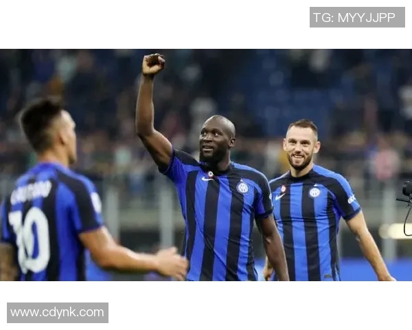 哈维西蒙斯:年轻天才在足球世界中的崛起与未来展望 哈维西蒙斯:年轻天才在足球世界中的崛起与未来展望