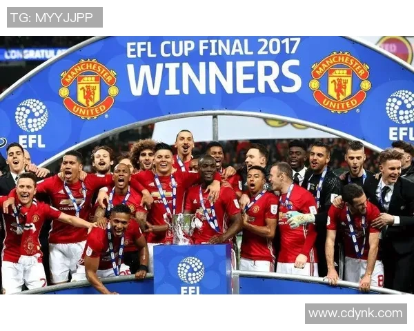 曼联与伊斯坦布尔激战正酣精彩瞬间回顾与分析 曼联与伊斯坦布尔激战正酣精彩瞬间回顾与分析